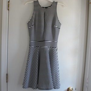 Eien Sz S Striped Black White Dress A-line Keyhole
